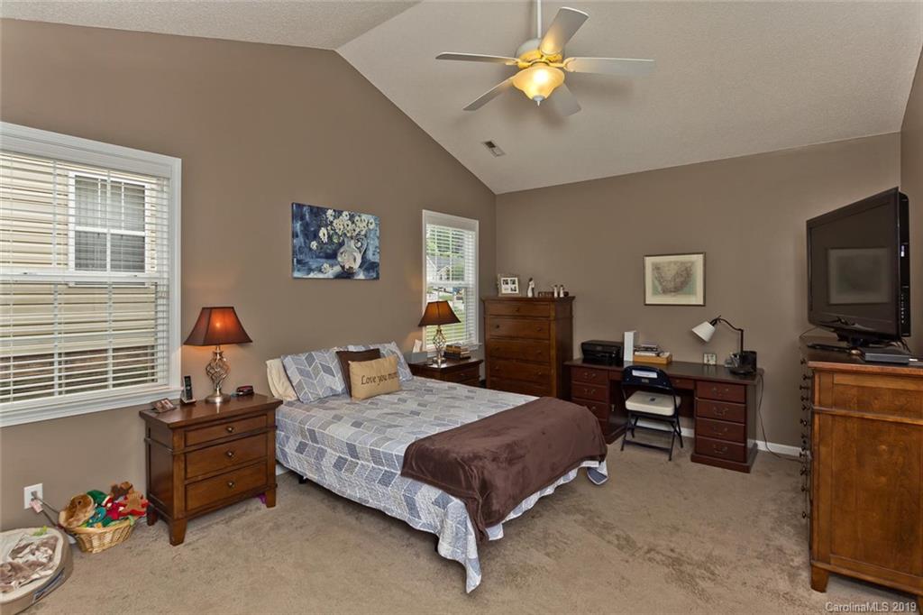 22 Summer Meadow Road Arden, NC 28704 - Photo 11 of 20 Gallery Image 11