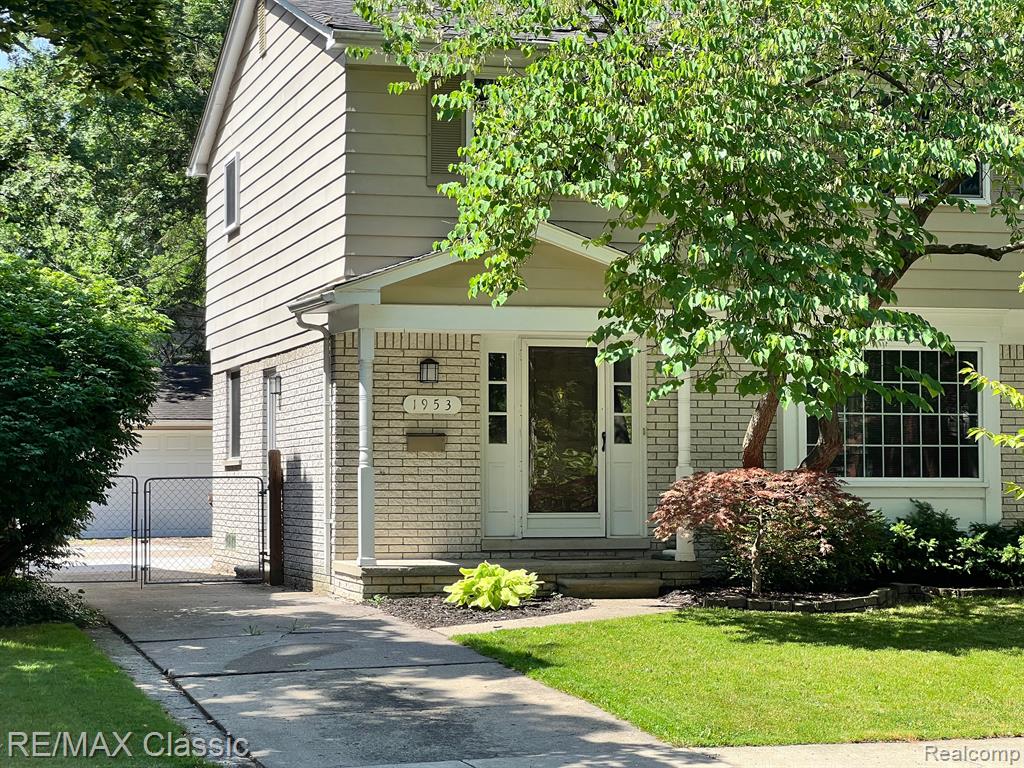 1953 Broadstone Road Grosse Pointe Woods, MI 48236 - Photo 43 of 43
