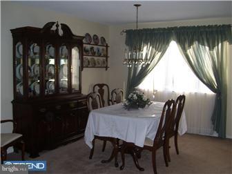 541 Weir Road Aston, PA 19014 - Photo 6 of 12 Dining Room
