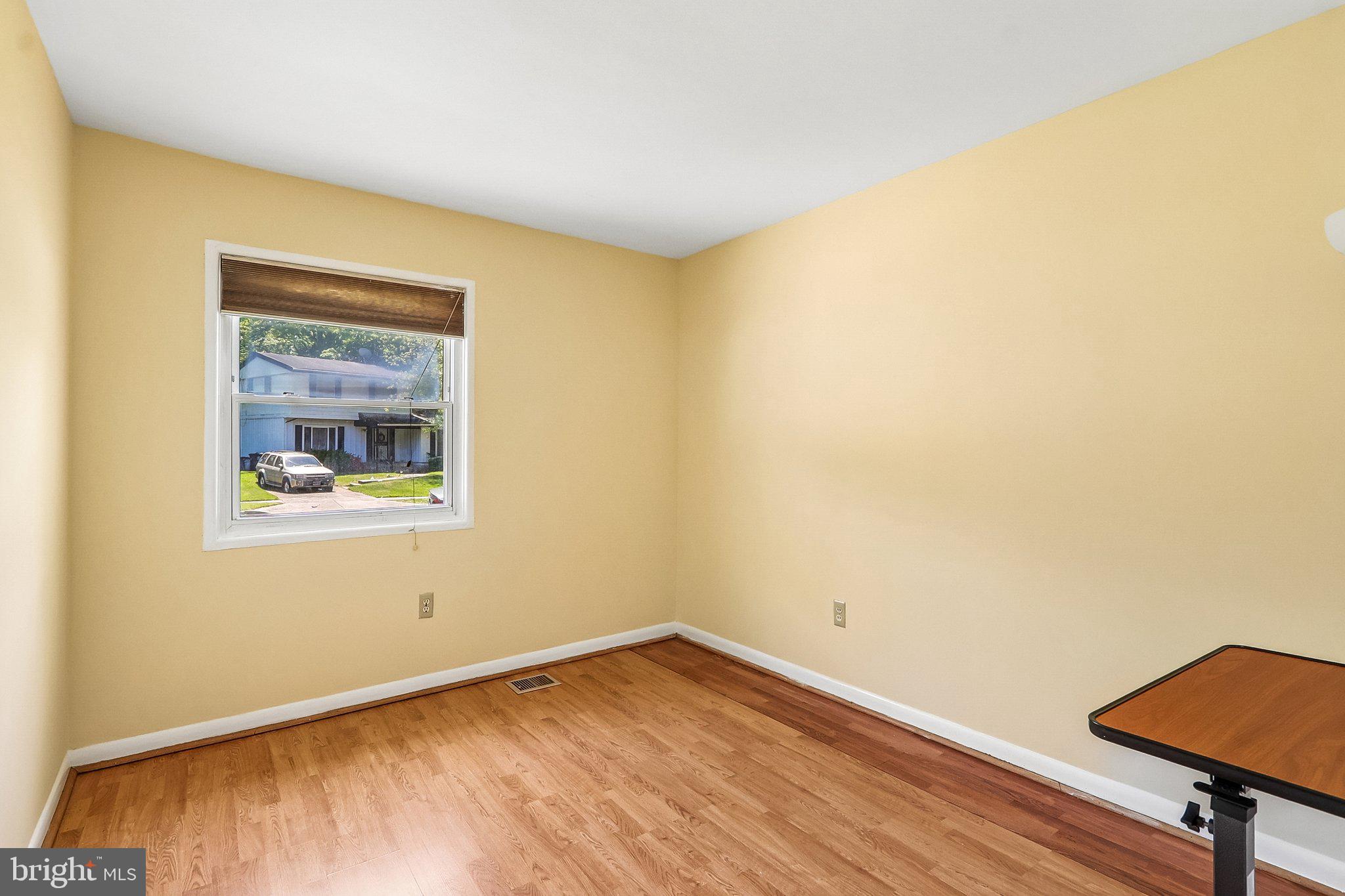 5631 Ellerbie Street Lanham, MD 20706 - Photo 19 of 41 Bedroom