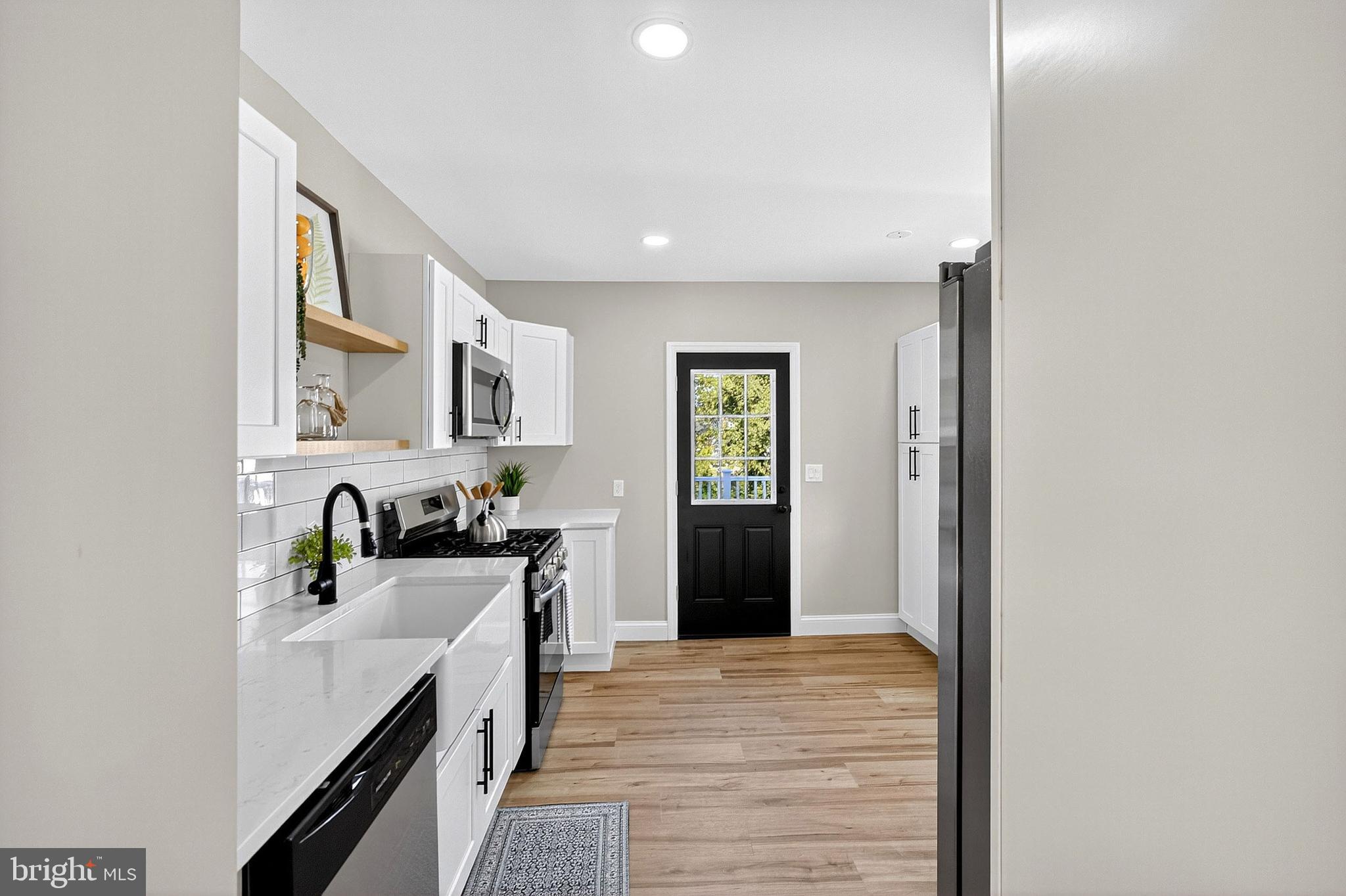 113 Centre Mount Mount Ephraim, NJ 08059 - Photo 14 of 42