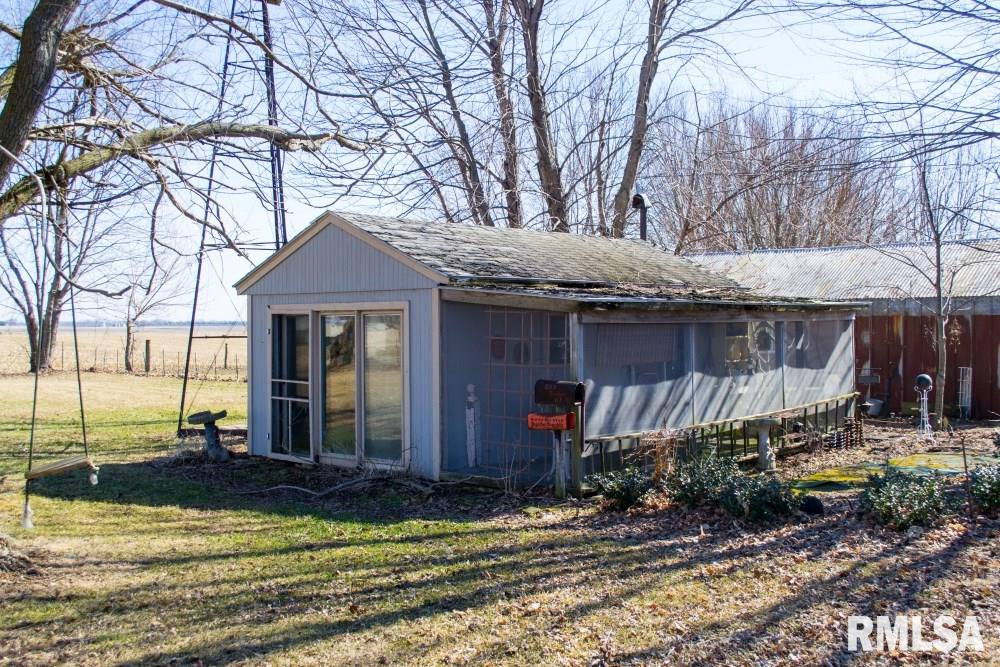 18521 Bunker Hill Road Morrison, IL 61270 - Photo 15 of 41