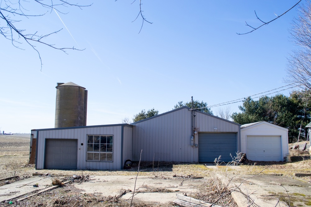 18521 Bunker Hill Road Morrison, IL 61270 - Photo 8 of 41