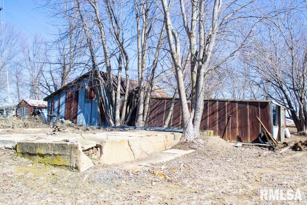 18521 Bunker Hill Road Morrison, IL 61270 - Photo 10 of 41