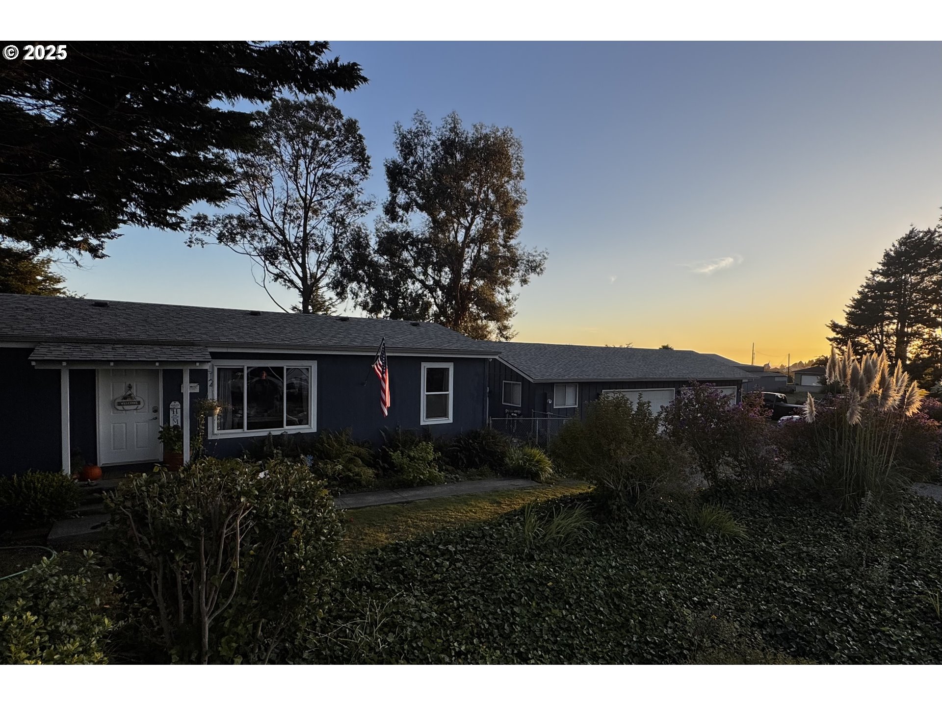 a view of outdoor space and garden
