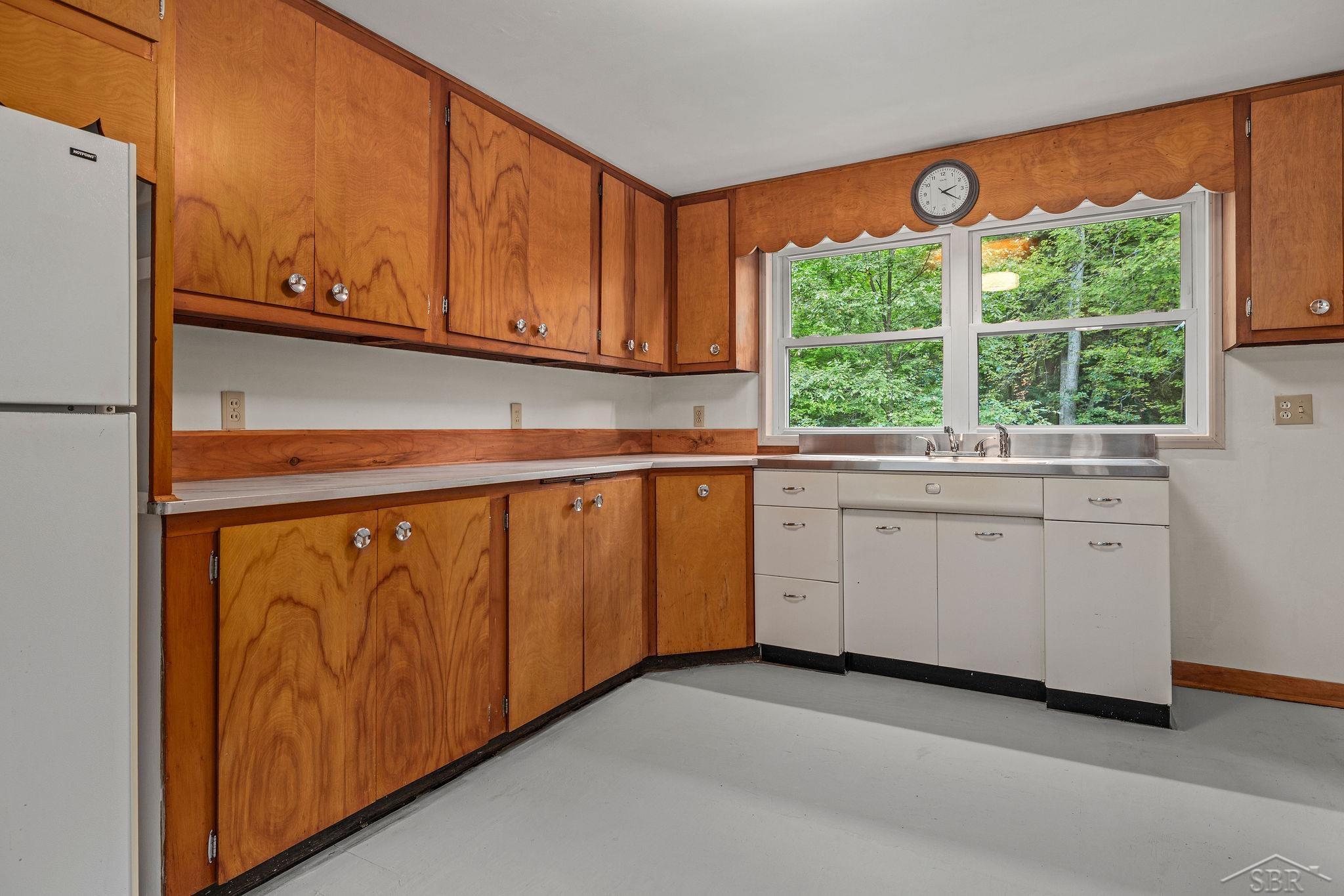 20686 Lakola Road Tustin, MI 49688 - Photo 6 of 47