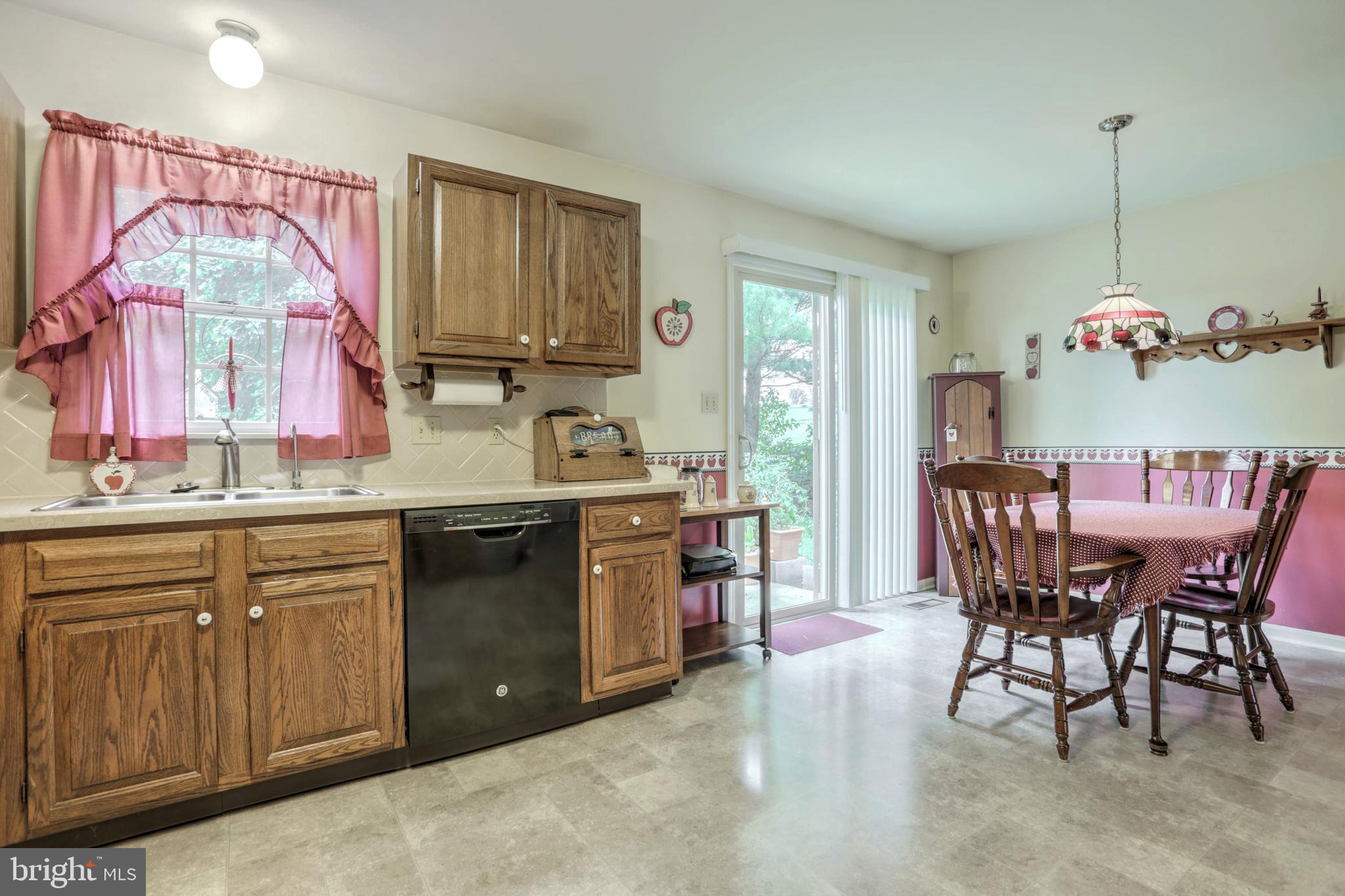 50 Robinhill Drive Lititz, PA 17543 - Photo 13 of 31 Gallery Image 13
