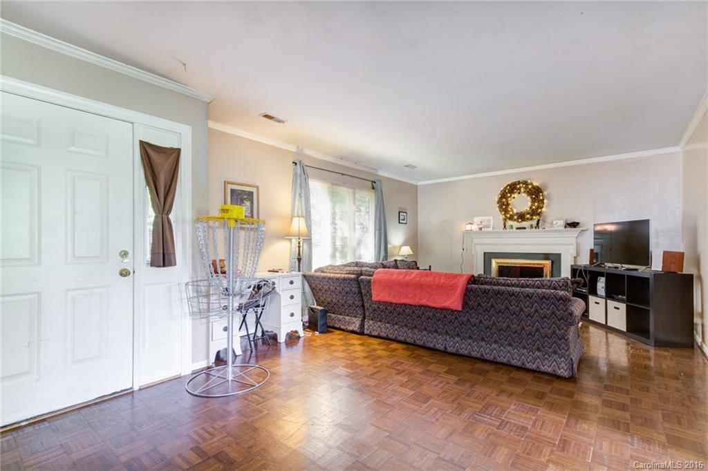 5967 Brace Road Charlotte, NC 28211 - Photo 13 of 20 Gallery Image 13