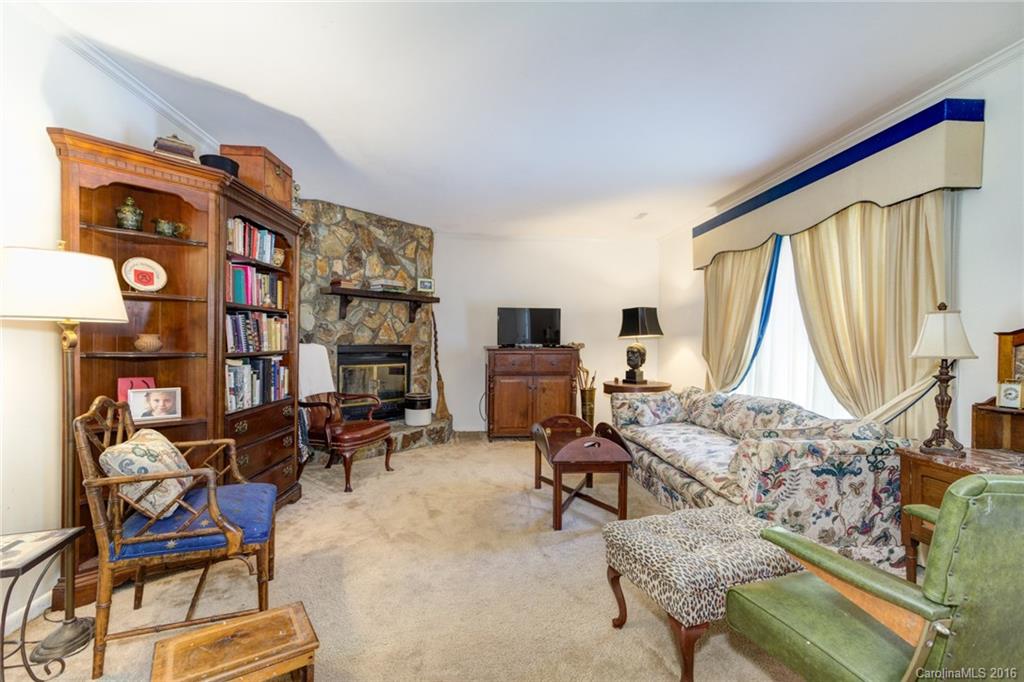 5967 Brace Road Charlotte, NC 28211 - Photo 4 of 20 Gallery Image 4