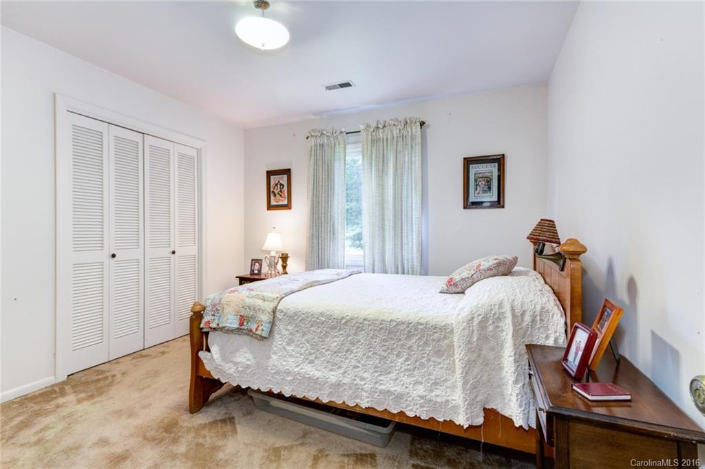 5967 Brace Road Charlotte, NC 28211 - Photo 6 of 20 Gallery Image 6