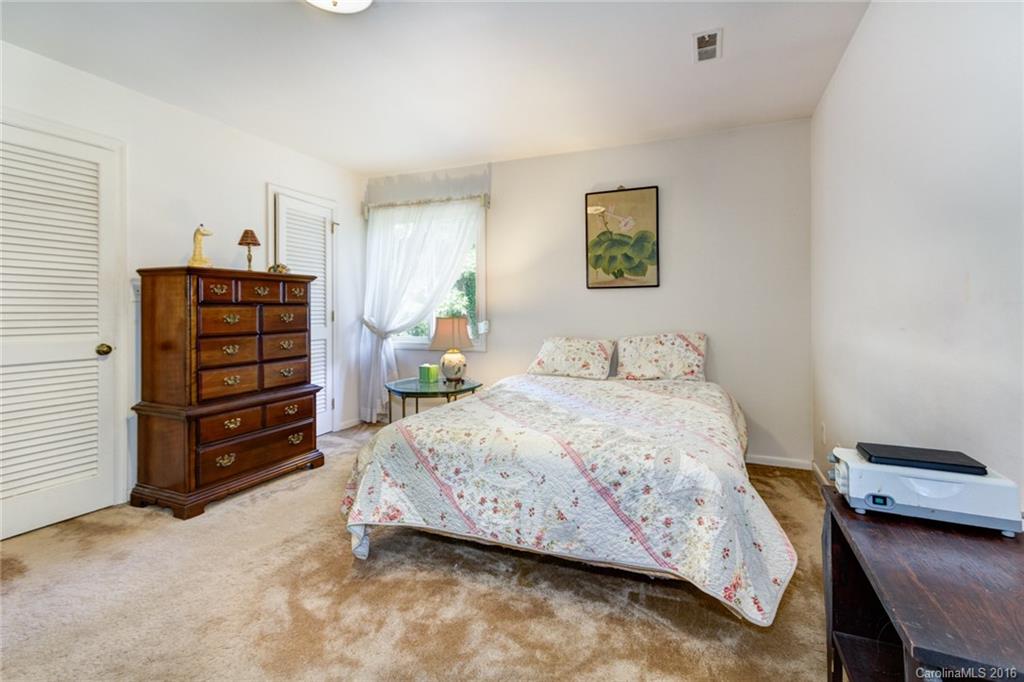 5967 Brace Road Charlotte, NC 28211 - Photo 7 of 20 Gallery Image 7