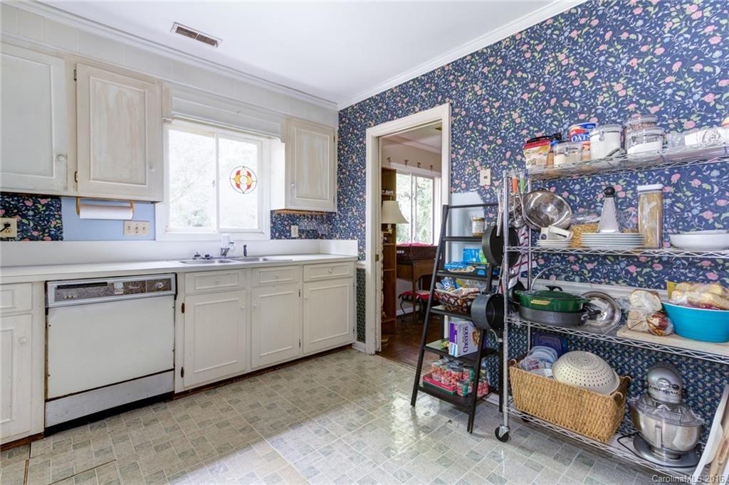 5967 Brace Road Charlotte, NC 28211 - Photo 10 of 20 Gallery Image 10