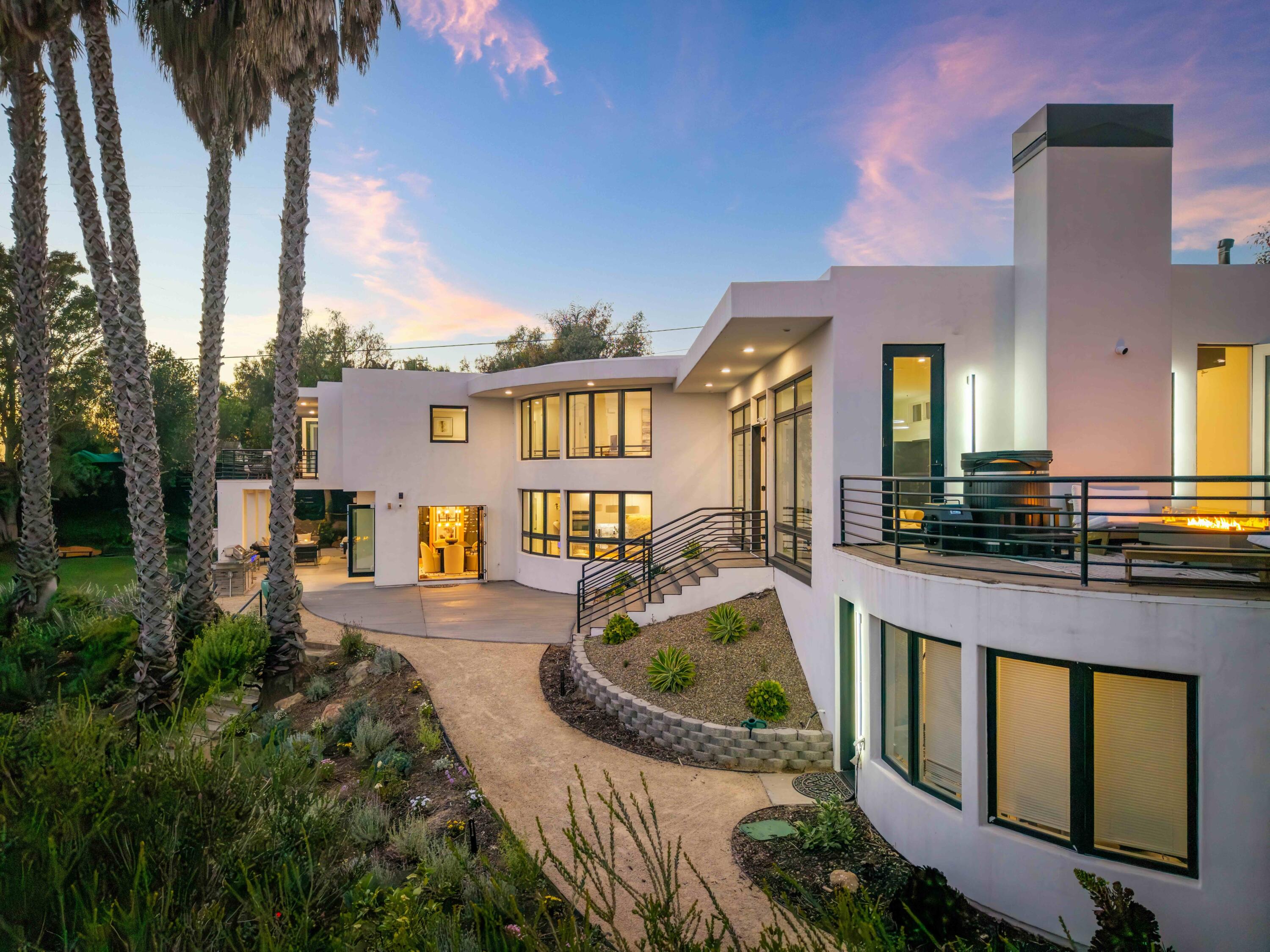 1460 Twinridge Road Santa Barbara, CA 93111 - Photo 11 of 80 Twilight side & patio-1460 Twinridge Rd