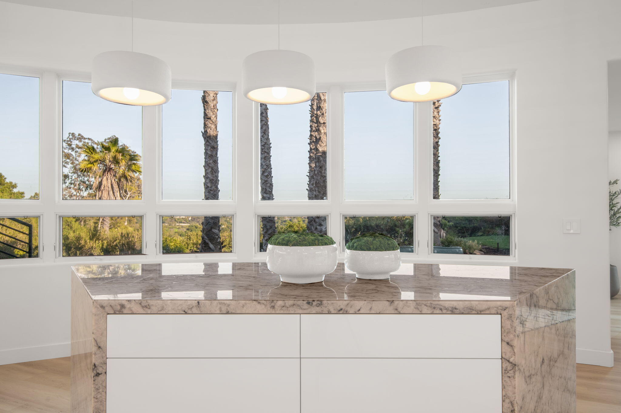 1460 Twinridge Road Santa Barbara, CA 93111 - Photo 27 of 80 Kitchen island views - 1460 Twinridge