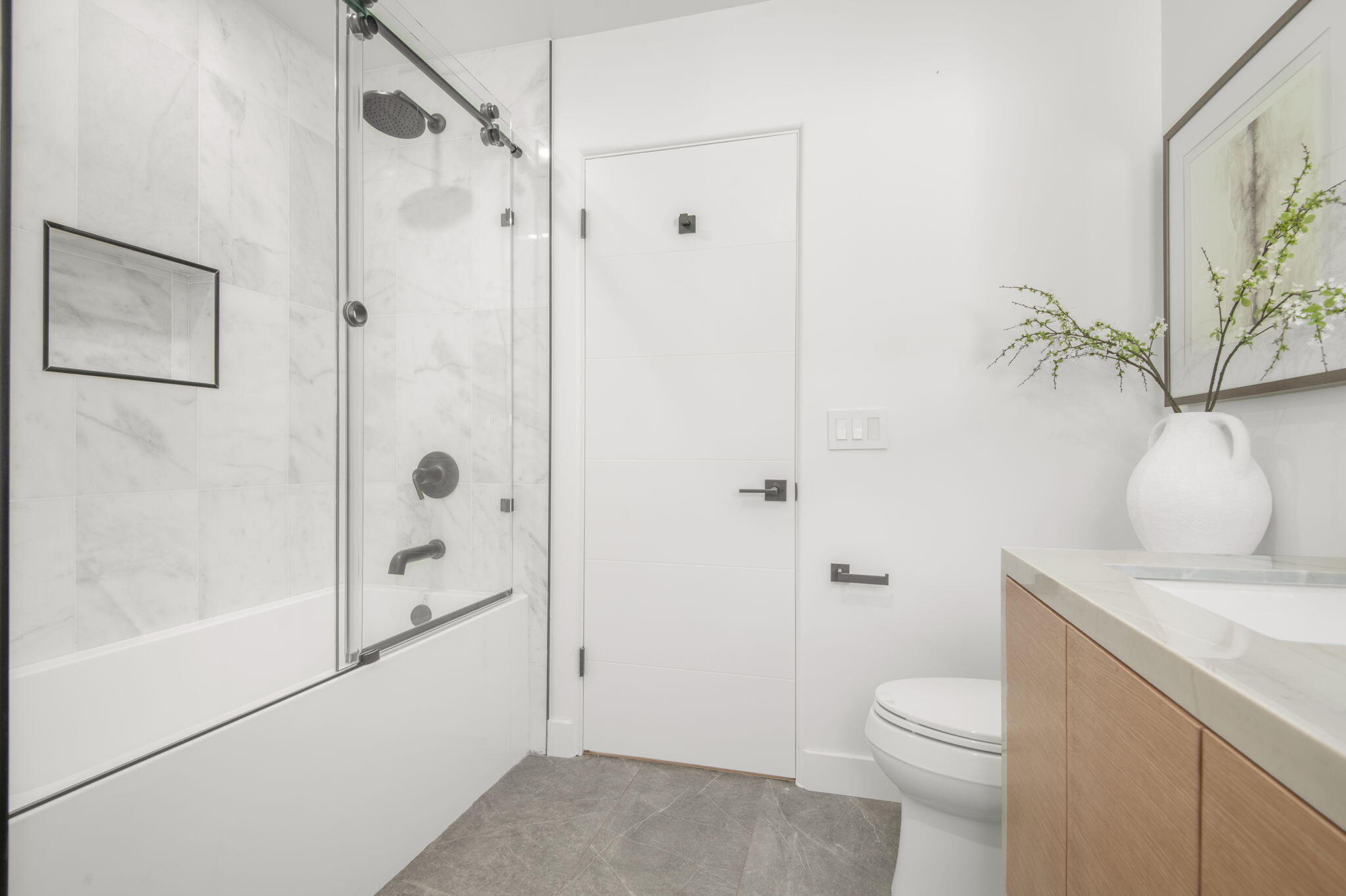 1460 Twinridge Road Santa Barbara, CA 93111 - Photo 49 of 80 Guest bathroom - 1460 Twinridge Rd