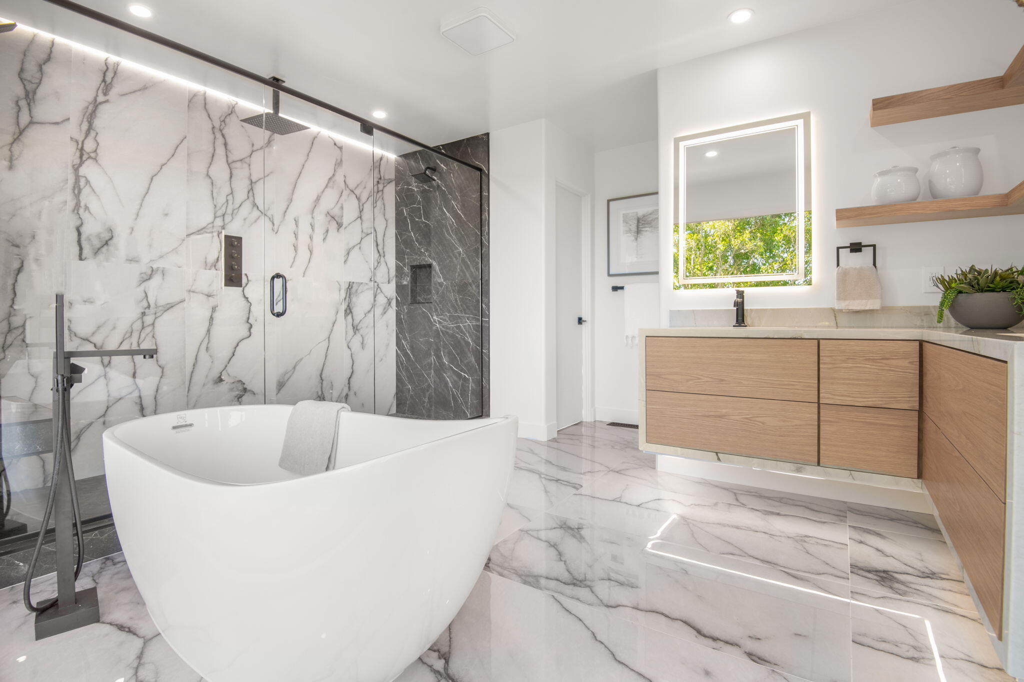 1460 Twinridge Road Santa Barbara, CA 93111 - Photo 8 of 80 Primary bathroom - 1460 Twinridge Rd