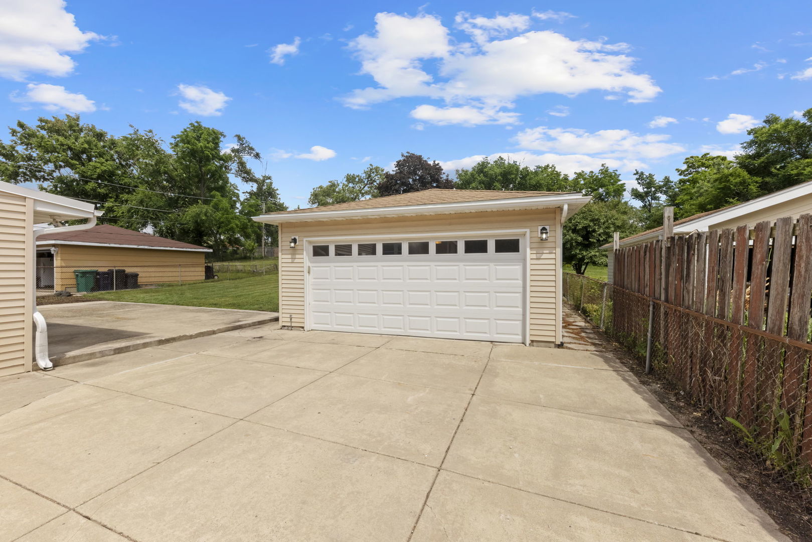 679 North West Road Lombard, IL 60148 - Photo 18 of 33