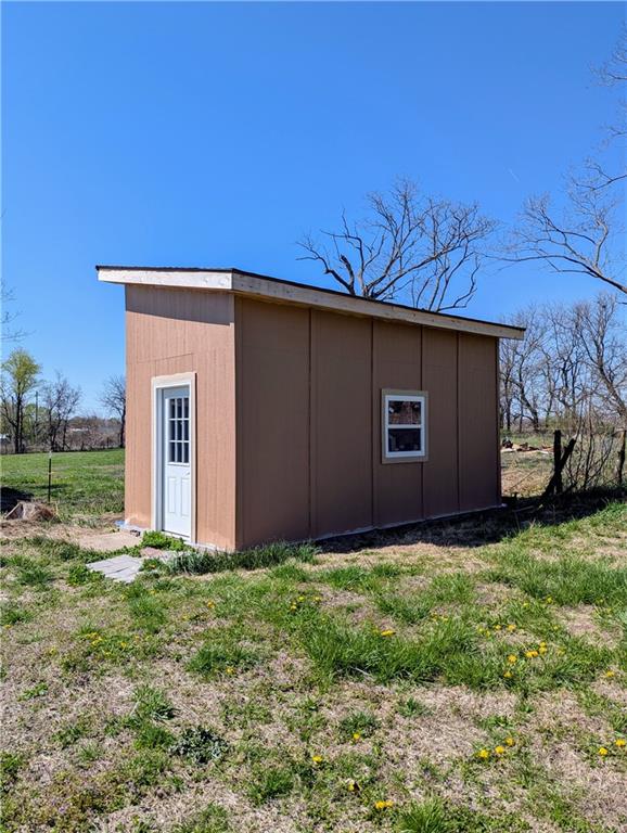 11022 Northeast County Road 3003 Adrian, MO 64720 - Photo 24 of 35