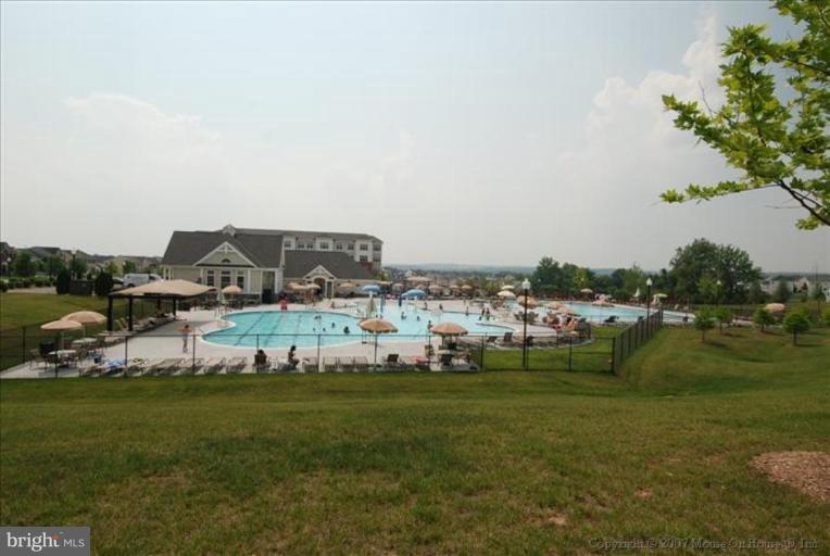 18614 Broken Oak Road Boyds, MD 20841 - Photo 29 of 30 Community Swimming Pool