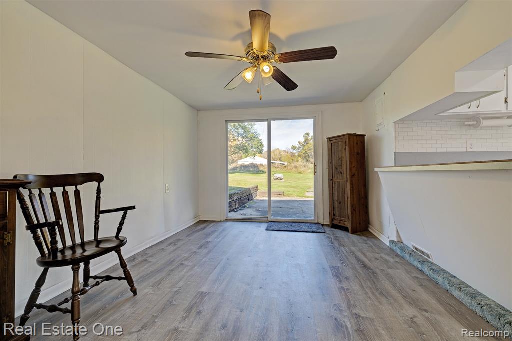 9150 Rattalee Lake Road Clarkston, MI 48348 - Photo 8 of 45