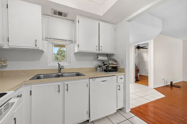 $1,750 | 1563 Southeast Royal Green Circle, Unit B203, Port St. Lucie, FL 34952