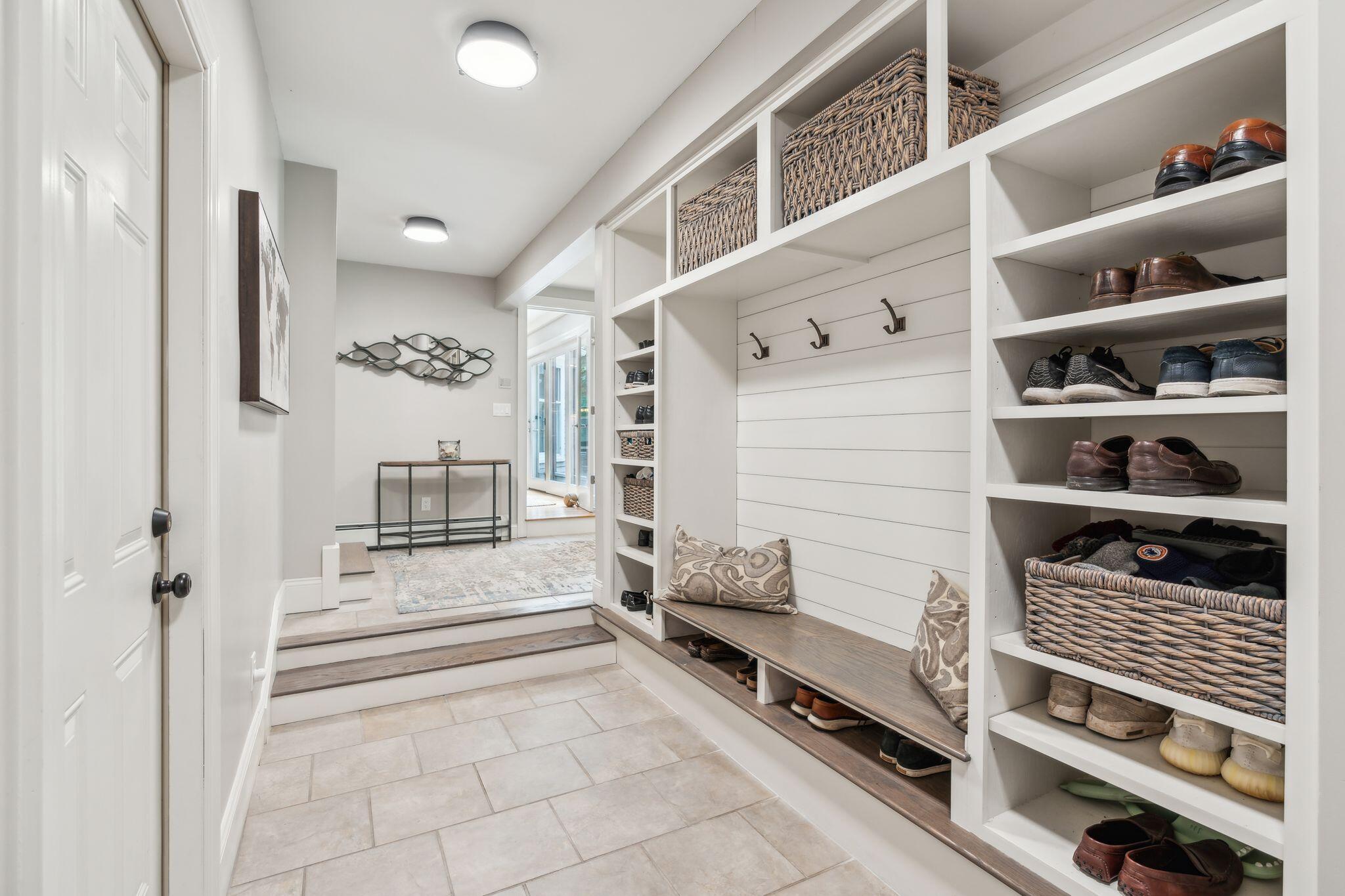 78 Schooner Ridge Road Cumberland Foreside, ME 04110 - Photo 30 of 61 Mudroom