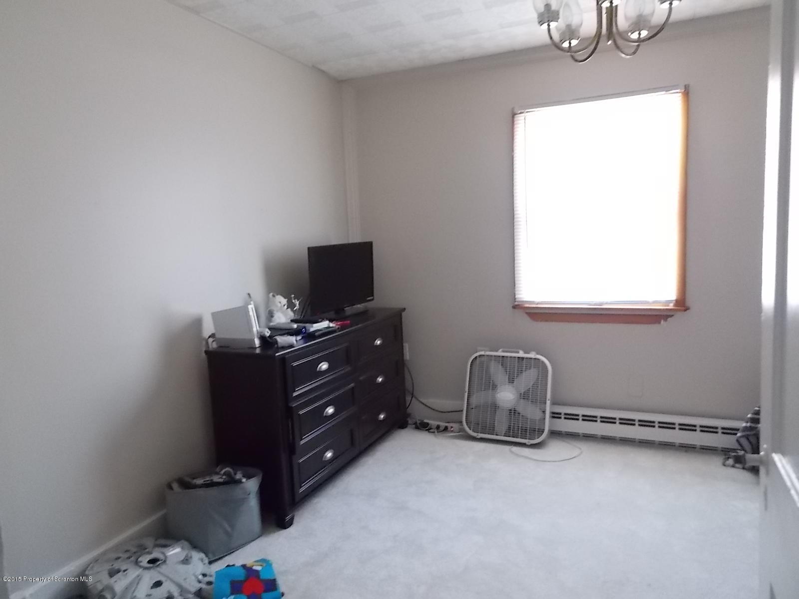 633-635 Morgan Street Dickson City, PA 18519 - Photo 11 of 26 Gallery Image 11