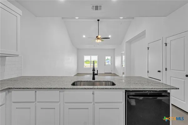 $1,495 | 905 Smoke Tree Lane, Killeen, TX 76543