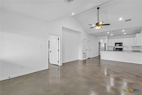 $1,495 | 905 Smoke Tree Lane, Killeen, TX 76543