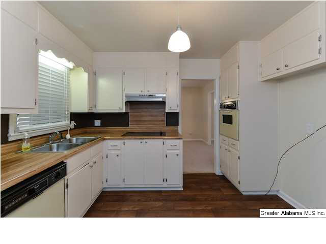 1966 Brewster Road Birmingham, AL 35235 - Photo 13 of 32