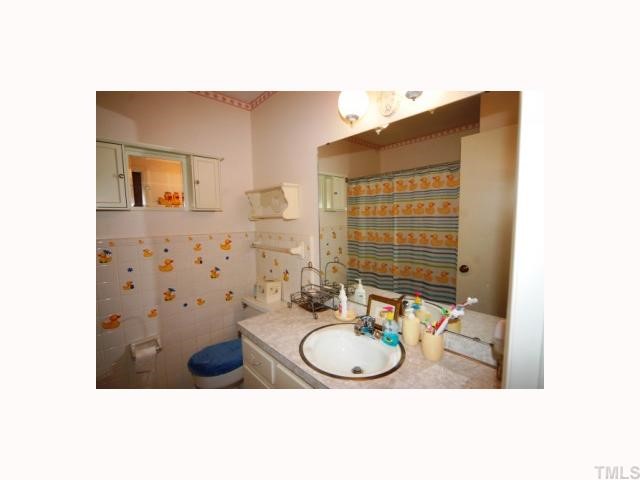 4013 Brown Place Raleigh, NC 27604 - Photo 9 of 12