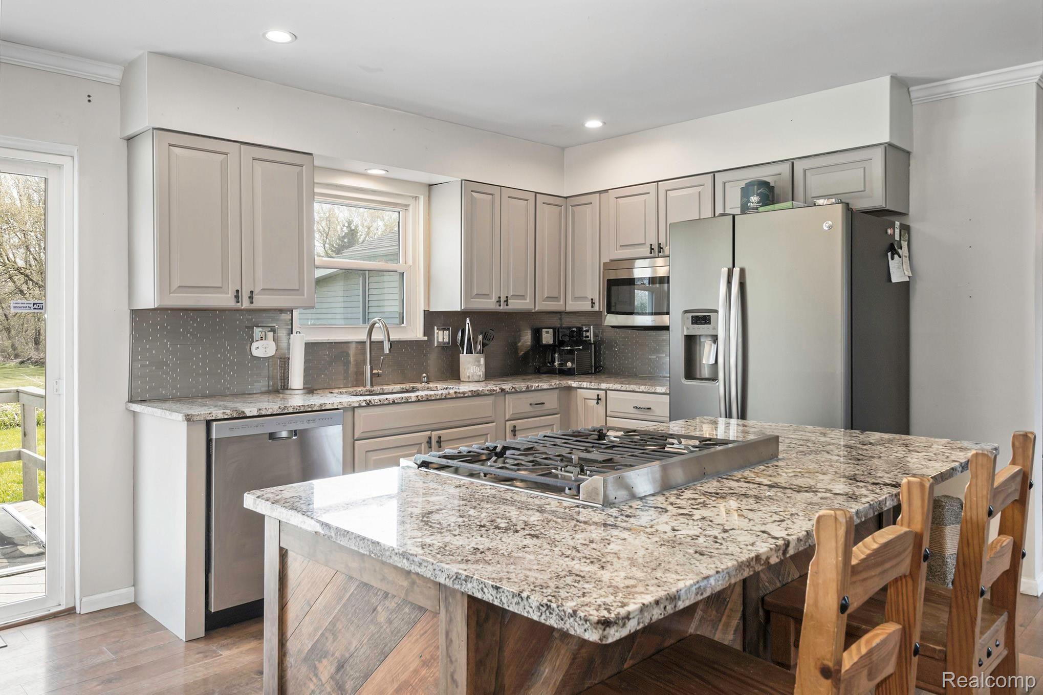 4286 Beck Road Howell, MI 48843 - Photo 9 of 23 Kitchen