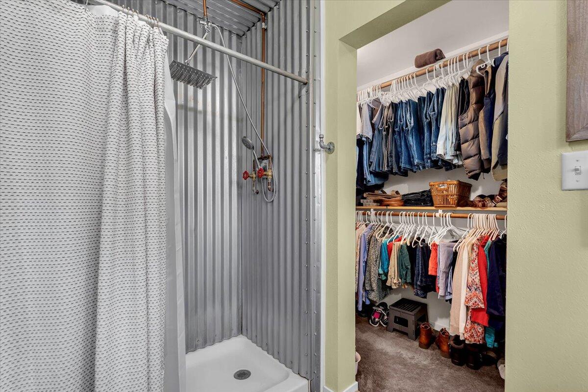 6057 Wilson Hill Road Manton, CA 96059 - Photo 12 of 63 Modern rustic shower