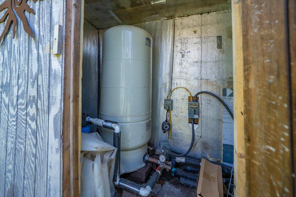 6057 Wilson Hill Road Manton, CA 96059 - Photo 40 of 63 Osmosis water filtration system