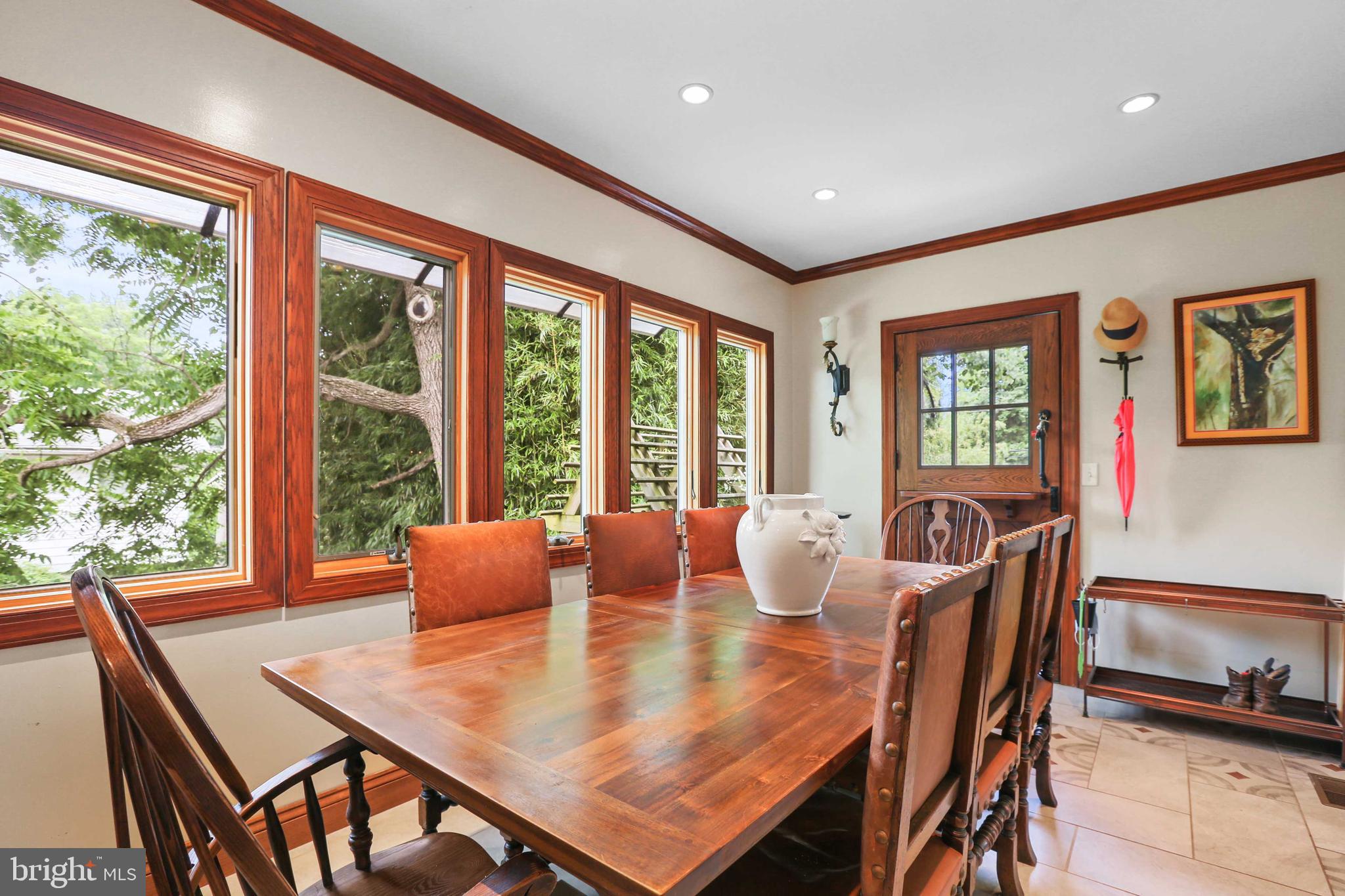 2411 Crest Road Baltimore, MD 21209 - Photo 11 of 41