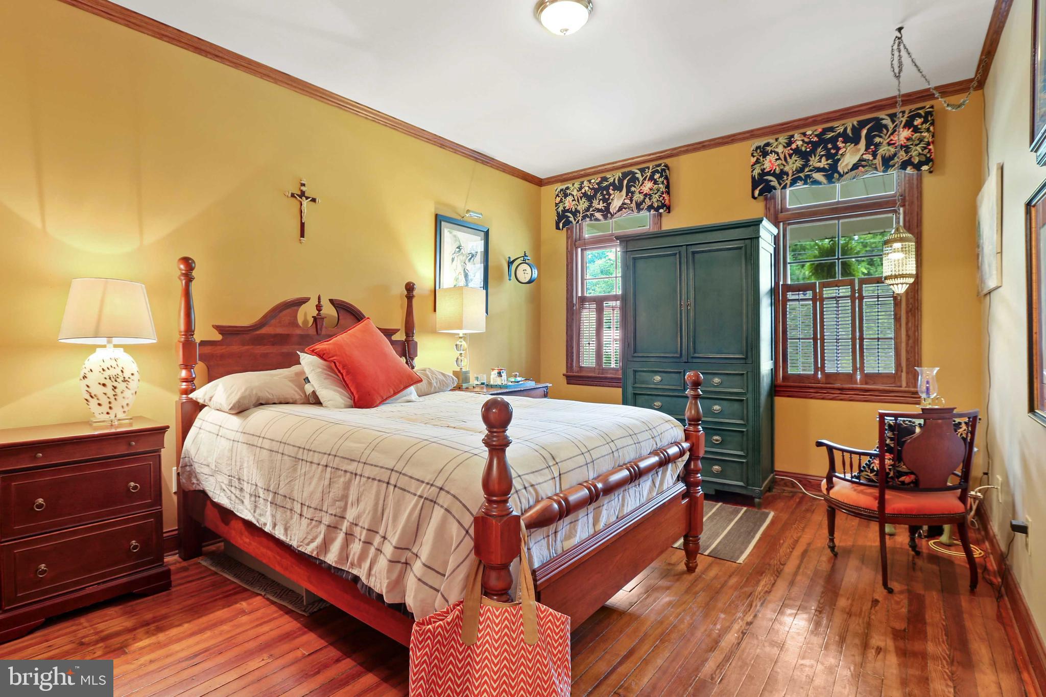 2411 Crest Road Baltimore, MD 21209 - Photo 24 of 41