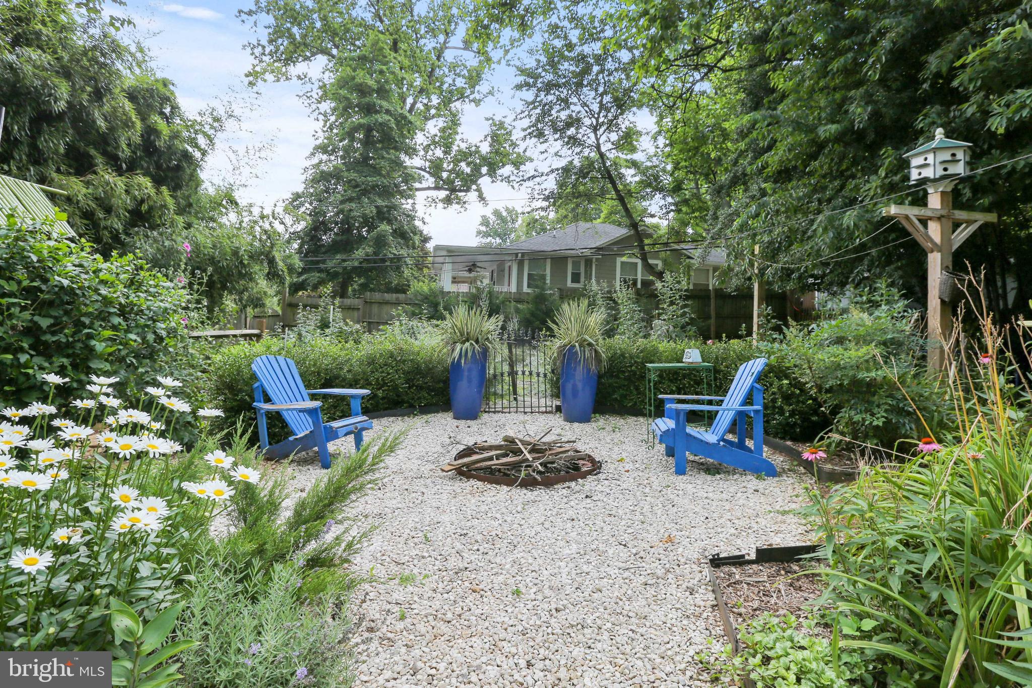 2411 Crest Road Baltimore, MD 21209 - Photo 33 of 41