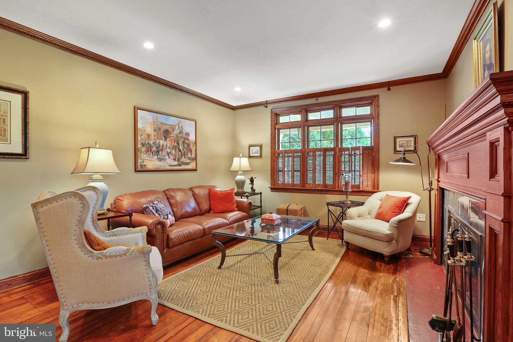 2411 Crest Road Baltimore, MD 21209 - Photo 6 of 41