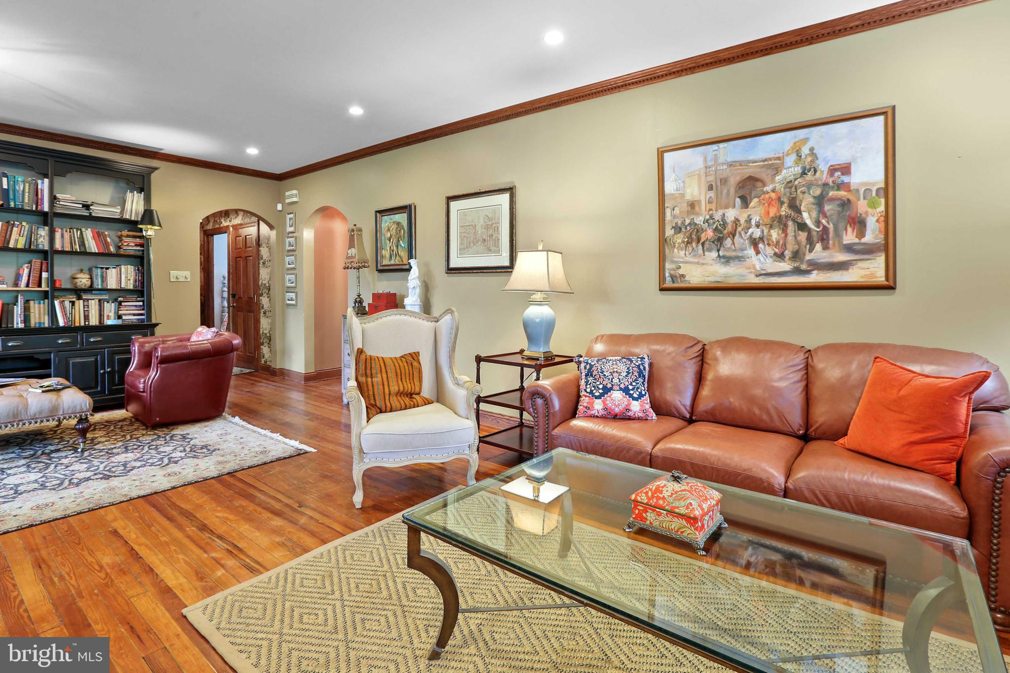 2411 Crest Road Baltimore, MD 21209 - Photo 8 of 41