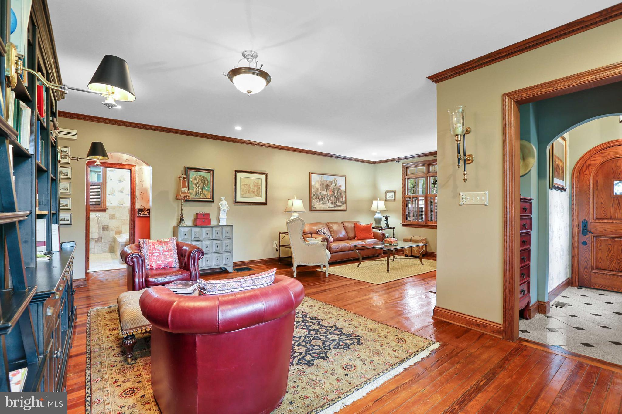 2411 Crest Road Baltimore, MD 21209 - Photo 10 of 41