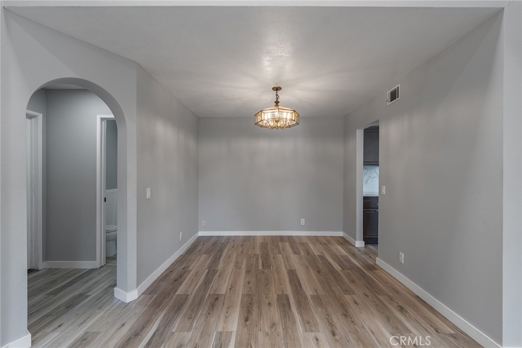 2183 Falcon Crest Drive Riverside, CA 92506 - Photo 12 of 34