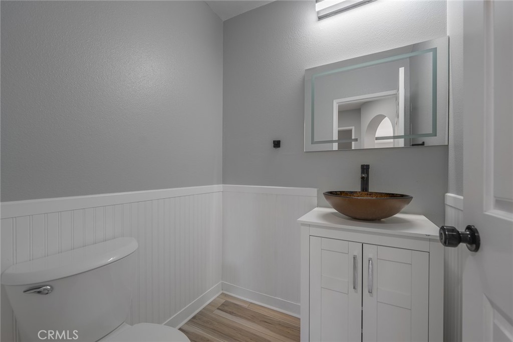 2183 Falcon Crest Drive Riverside, CA 92506 - Photo 14 of 34