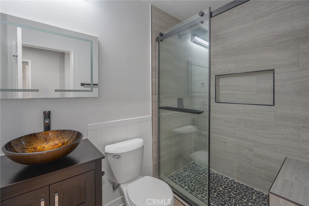 2183 Falcon Crest Drive Riverside, CA 92506 - Photo 21 of 34