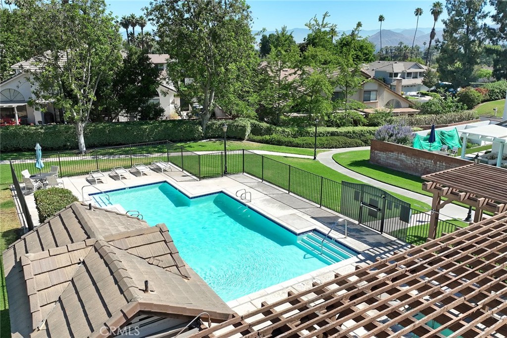 2183 Falcon Crest Drive Riverside, CA 92506 - Photo 32 of 34