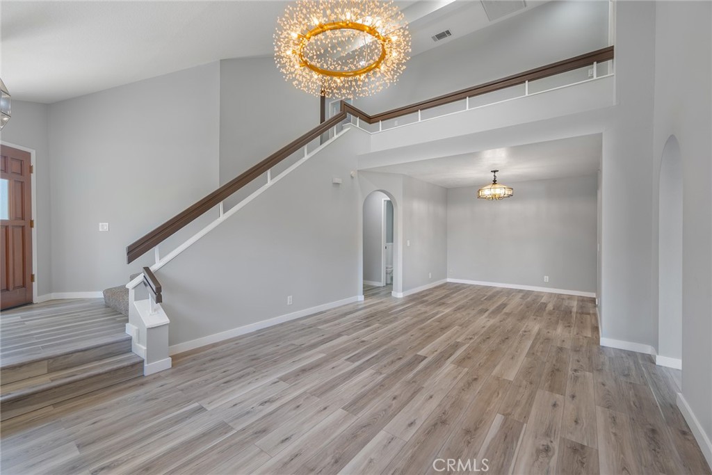 2183 Falcon Crest Drive Riverside, CA 92506 - Photo 8 of 34