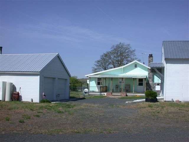 7437 Bruce Road East Wilbur, WA 99185 - Photo 3 of 8 Gallery Image 3