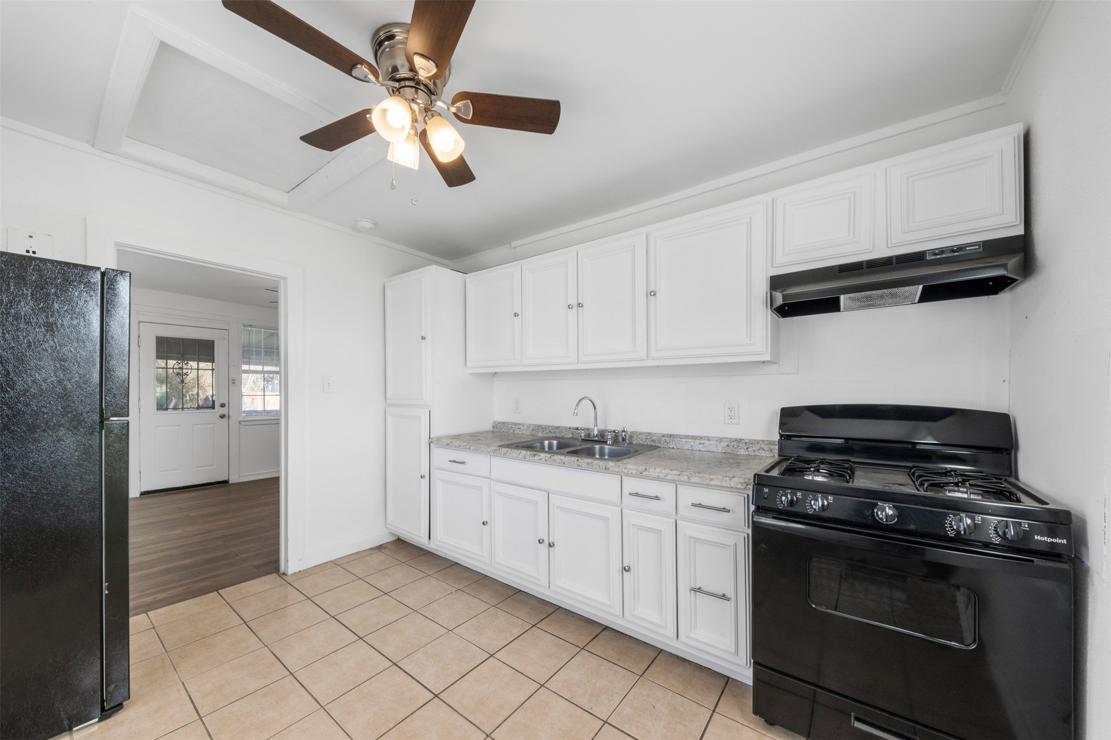 8331 Garland Street Houston, TX 77017 - Photo 1 of 30