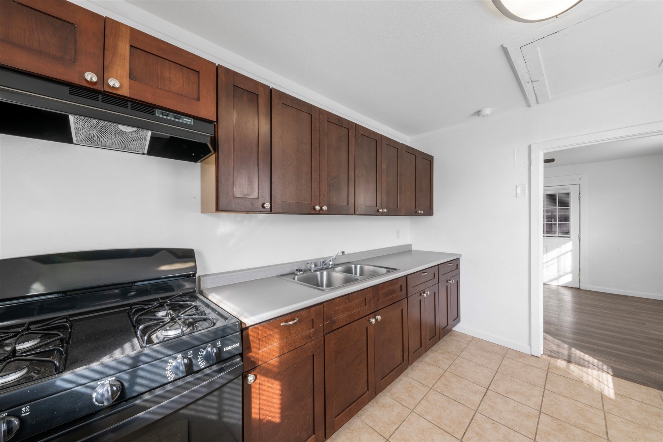 8331 Garland Street Houston, TX 77017 - Photo 13 of 30