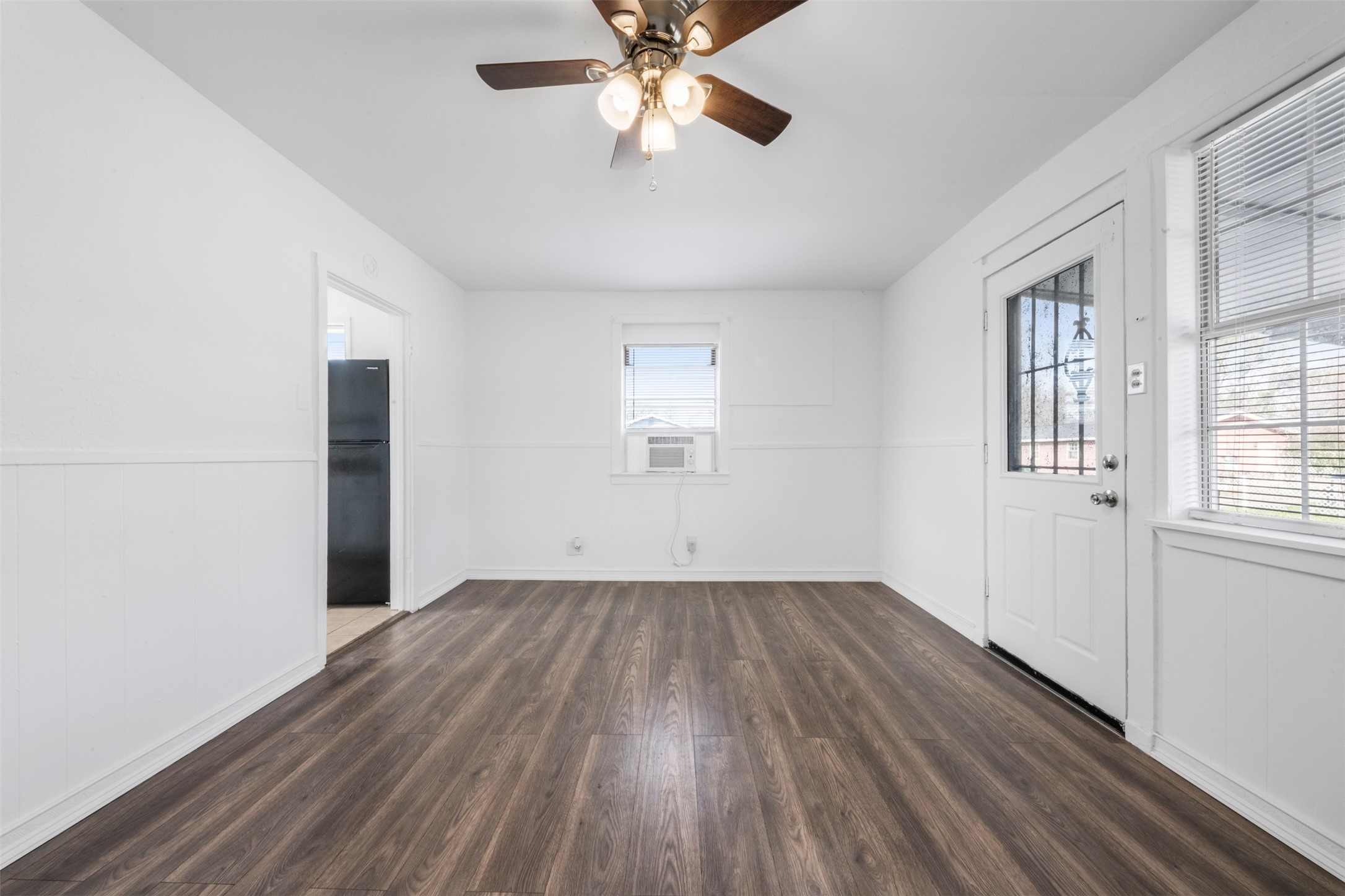 8331 Garland Street Houston, TX 77017 - Photo 4 of 30