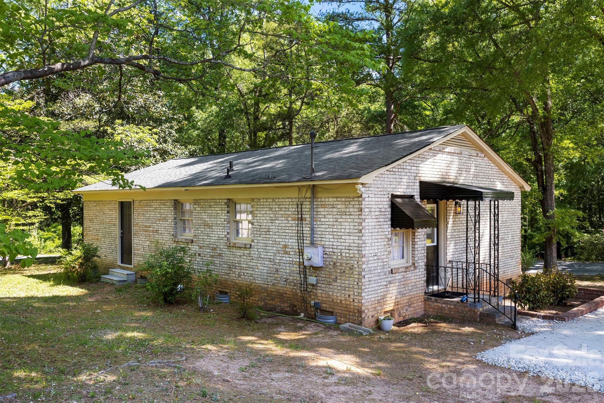 509 California Circle York, SC 29745 - Photo 23 of 26 a front view of a house with garden